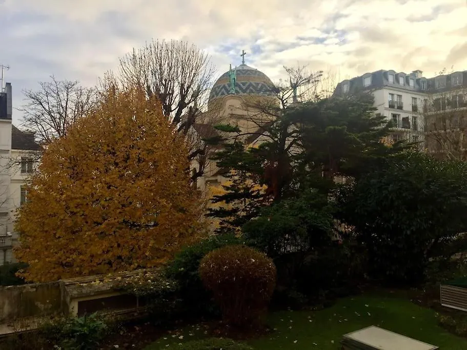 Bed & Breakfast Private Bedroom 2 Near Eiffel Tower, Saint Germain Paris